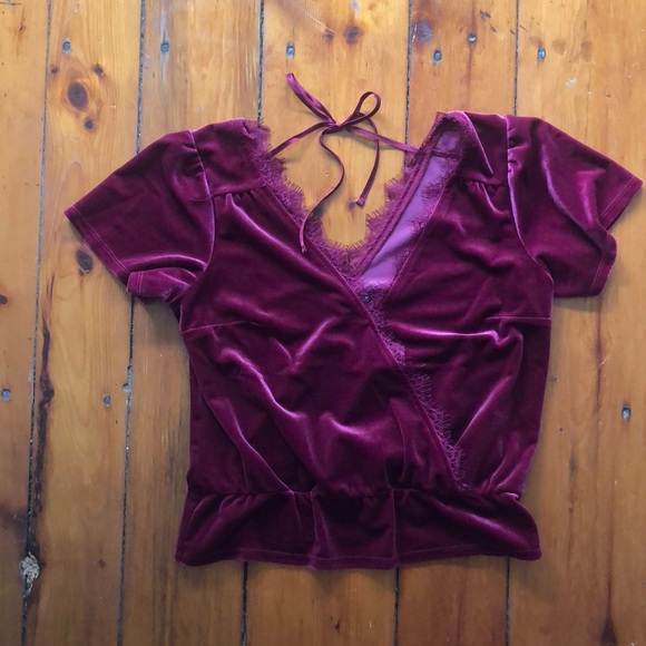 Abercrombie & Fitch Tops - Women’s Abercrombie & Fitch Blouse